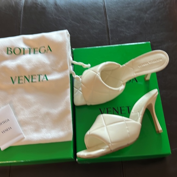 Bottega Veneta  Lido Sandal EUR 40.5 US 9.5 - Picture 2 of 12